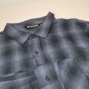 Travis Mathew Button Down Shirt Men Size XL Blue Black Plaid Long Sleeve Pocket